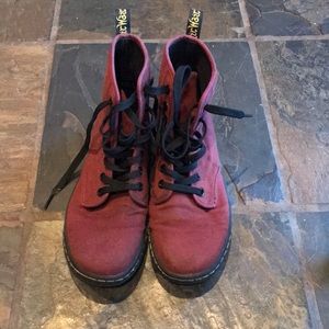 Dr. Marten Women’s Shoes